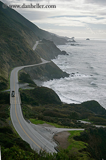 highway-n-rocky-coast-03.jpg