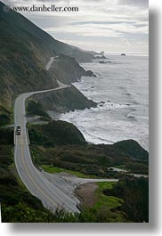 images/California/CoastalViews/Coastline/highway-n-rocky-coast-03.jpg