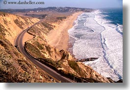images/California/CoastalViews/Coastline/highway-n-rocky-coast-09.jpg