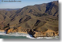 images/California/CoastalViews/Coastline/highway-n-rocky-coast-15.jpg