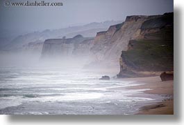 images/California/CoastalViews/Coastline/rocky-coastline-04.jpg