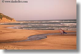 images/California/CoastalViews/KiteSurfing/kite-surfing-06.jpg