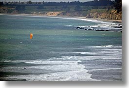 images/California/CoastalViews/KiteSurfing/kite-surfing-10.jpg