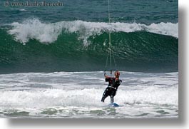 images/California/CoastalViews/KiteSurfing/kite-surfing-15.jpg