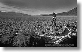images/California/DeathValley/Badwater/badwater-0013-bw.jpg