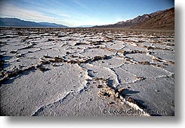 images/California/DeathValley/Badwater/badwater-0018.jpg