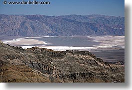 images/California/DeathValley/Badwater/badwater-overlook.jpg
