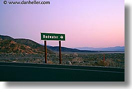 images/California/DeathValley/Badwater/badwater-sign.jpg