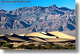 images/California/DeathValley/Dunes/dunes-n-mtns-2.jpg