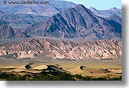 images/California/DeathValley/Dunes/dunes-n-mtns-8.jpg