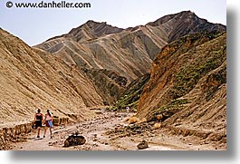 images/California/DeathValley/GoldenCanyon/golden-canyon-walk-5.jpg