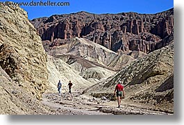 images/California/DeathValley/GoldenCanyon/golden-canyon-walk-7.jpg