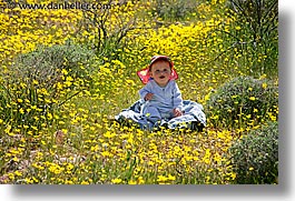 images/California/DeathValley/Wildflowers/People/jack-n-wildflowers-5.jpg