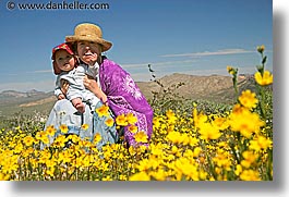 images/California/DeathValley/Wildflowers/People/jnj-wildflowers-2a.jpg