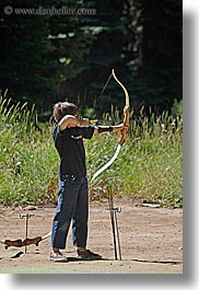 images/California/KingsCanyon/Archery/boy-w-archery-bow-n-arrow.jpg