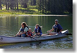 images/California/KingsCanyon/Lake/family-in-canoe-3.jpg