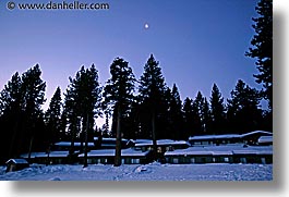 images/California/LakeTahoe/Dawn/moon-houses-snow-dawn-2.jpg