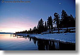 images/California/LakeTahoe/Dawn/moon-houses-snow-dawn-5.jpg