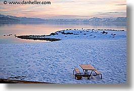 images/California/LakeTahoe/Dusk/lake-snow-sunset-01.jpg