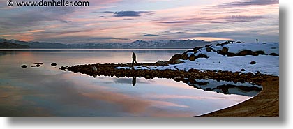 images/California/LakeTahoe/Dusk/lake-snow-sunset-10-pano.jpg