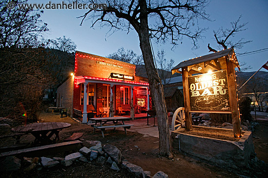 nevada-oldest-bar.jpg