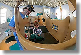 images/California/Marin/DiscoveryMuseum/father-n-son.jpg