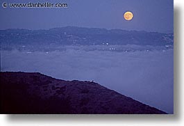 images/California/Marin/Nite/moonrise-0003.jpg