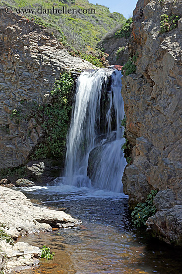 waterfall.jpg