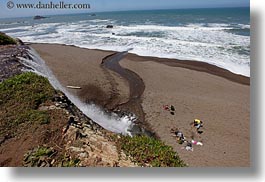 images/California/Marin/PalomarinTrail/waterfall-n-beach-02.jpg