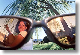 images/California/Marin/People/glasses-girl.jpg