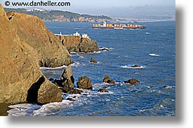 images/California/Marin/PointBonita/hapag-lloyd-tanker-lths.jpg