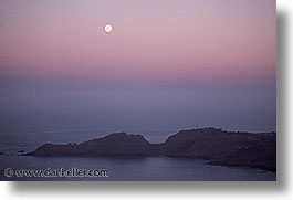 images/California/Marin/PointBonita/pt-bonita-moon.jpg