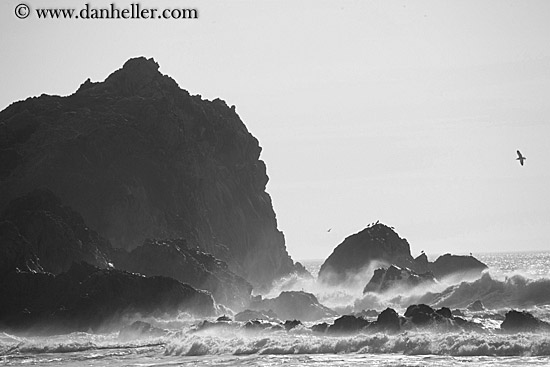 ocean-waves-n-rocks-02-bw.jpg