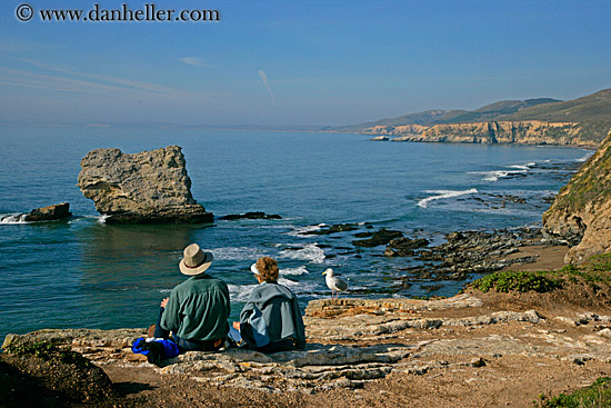 couple-n-ocean-shoreline-2.jpg