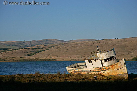 point-reyes-boat-01.jpg