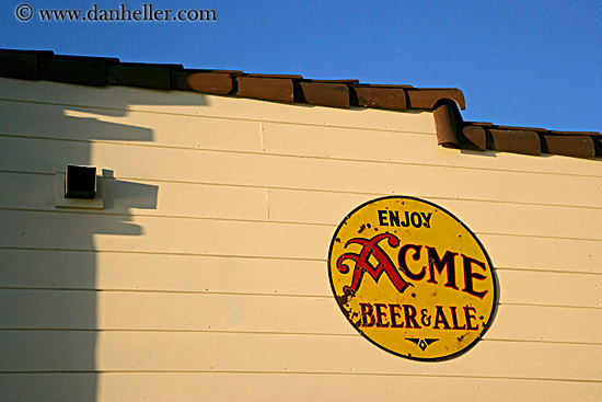 acme-beer-ale-sign-2.jpg