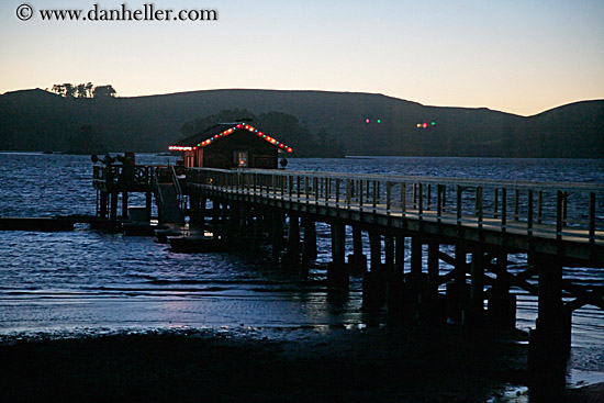 nicks-cove-pier-08.jpg