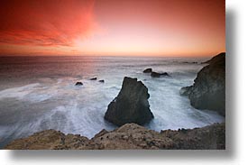 images/California/Marin/RodeoBeach/pacific-coast-sunset-2b.jpg