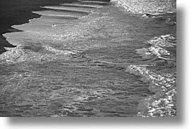 images/California/Marin/RodeoBeach/rodeo-surfer-waves-bw.jpg