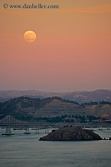 moonrise-sr-br-5.jpg