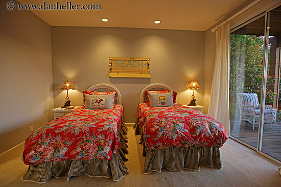 beach-bedroom-4.jpg