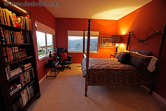 spare-bedroom-2.jpg