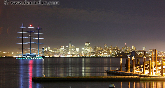 paul-allens-yacht-n-sf-view-nite-pano-2.jpg