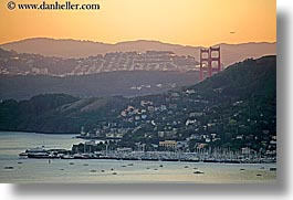 images/California/Marin/Sausalito/sausalito-boats-bridge.jpg
