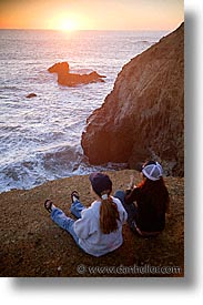 images/California/Marin/Shoreline/sunset-watching.jpg