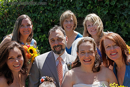 deirdre-n-pete-w-flower-brides-maids-03.jpg