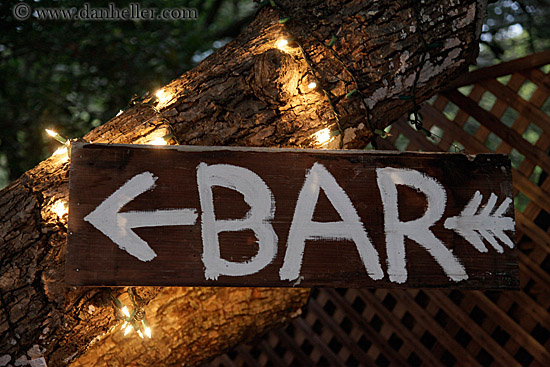 bar-sign-n-glowing-lights.jpg