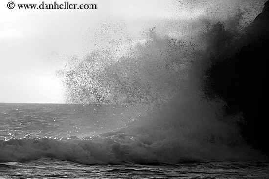 rock-splash-bw-05.jpg