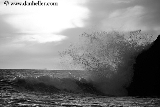 rock-splash-bw-08.jpg