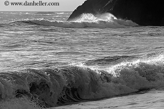 tiered-waves-bw-5.jpg